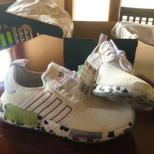 Adidas NMD R1 women’s size 7.5
